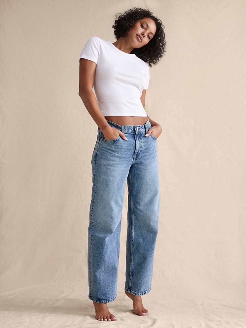 Banana Republic High-Rise Straight Jeans - Light Blue - Size 33 (women’s 16)